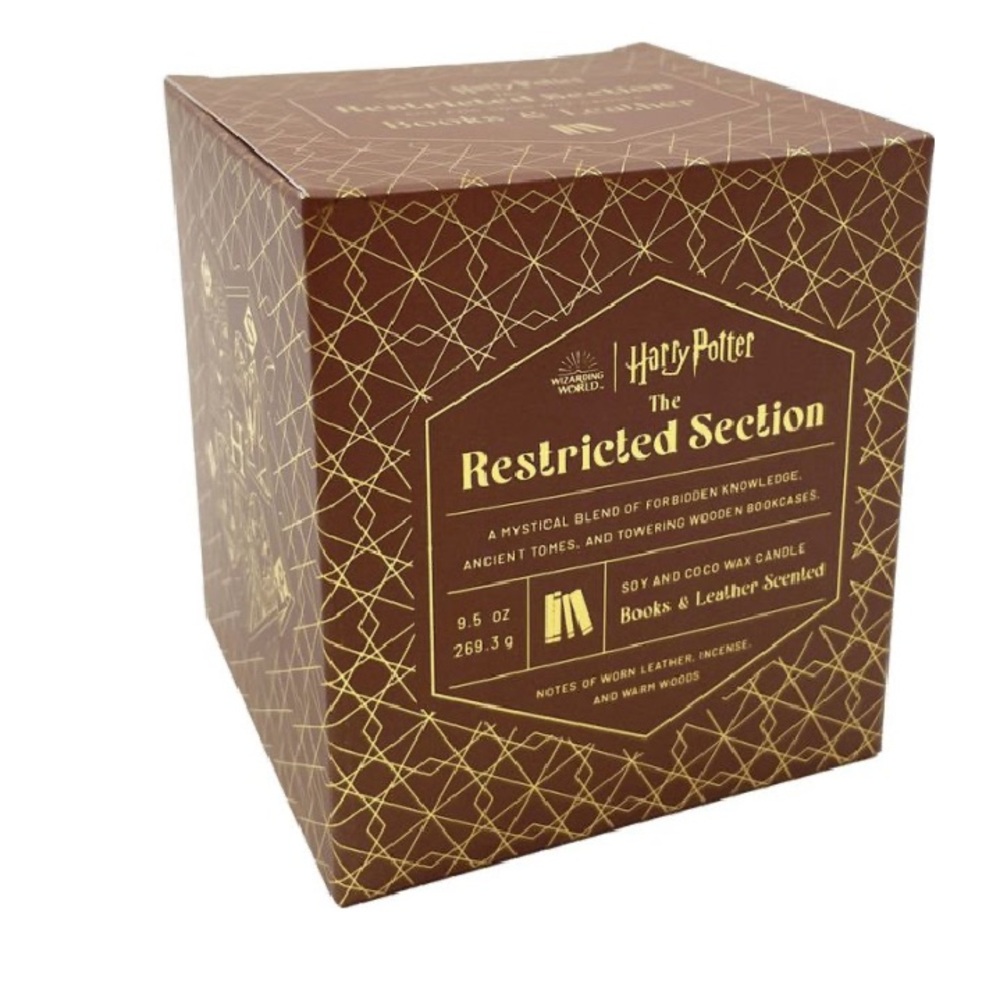 Harry Potter: The Restricted Section Scented Candle [Barnes and Noble Exclusive] - Picture 2 of 10